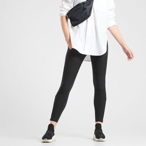 Athleta Headlands hybrid moto tight